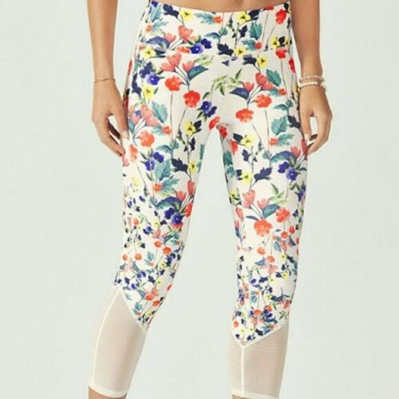 Fabletics  Zone High-Waisted Capri H10165 - Picture 12 of 12